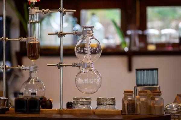 Palhas Vidro Laboratório Uma Loja Bebidas Café — Fotografia de Stock