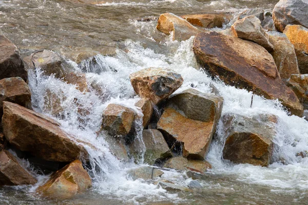 Big Rock Weir Das Wasser Fließt Wie Ein Wasserfall Ländliche — Stockfoto
