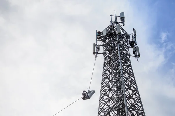 Antena Transmisor Red Móvil Fue Tirado Parte Superior Poste Teléfono —  Fotos de Stock