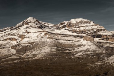 Kara Gök 'le Karlı Dağlar Kaplandı