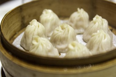 Dim sum geleneksel Çin yemeği.