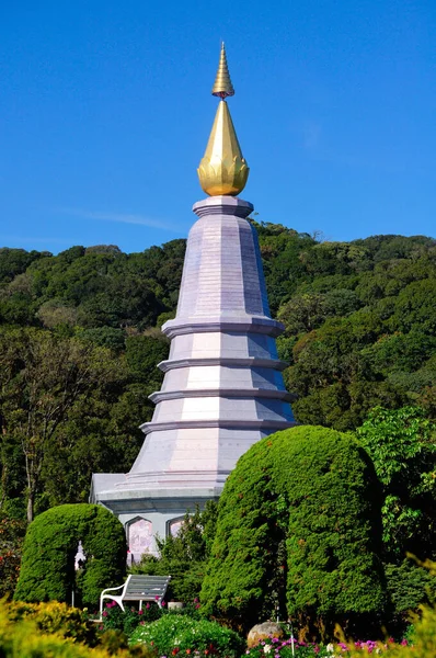 Top Queen Pagoda Blue Sky Doi Inthanon National Park Thailand — 스톡 사진