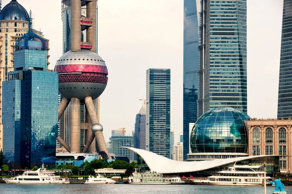 Los Rascacielos Modernos Monumentos Lujiazui Pudong Nueva Área Shanghai China —  Fotos de Stock
