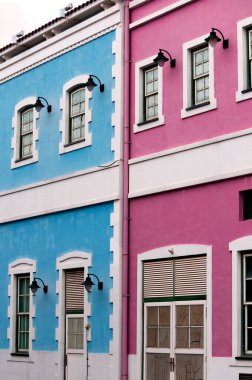 Avrupa mimarisi Makao Çini şehrinde balıkçıların rıhtımında..