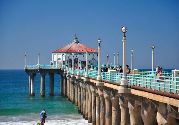 September 2016 Manhattan Beach Pier California People Walking Manhattan Beach — Stockfoto