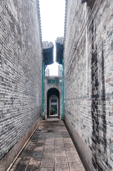 Narrow Alleyway Leading Arch Doorway Huangpu Village Scenic Area Guangzhou — Photo