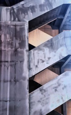 Shenzhen Çin 'deki bir alışveriş merkezinde soyut çimento merdiveni..