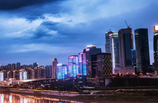 Chongqing China Junio 2018 Una Vista Nocturna Los Edificios Rascacielos — Foto de Stock