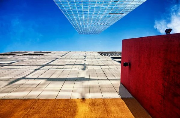 Modern Glass Building Exteriors Reflecting Sunlight Sky Windows Sunny Day — Photo