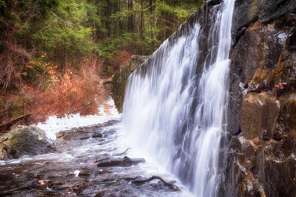 Waterfall Flowing Stone Wall Burr Pond Torrington Connecticut Wintertime — Photo