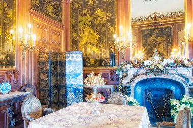 Newport, Rhode Island 'da. 27 Kasım 2017. Newport Rhode Adası 'ndaki tarihi Elms malikanesinde iç mekan..