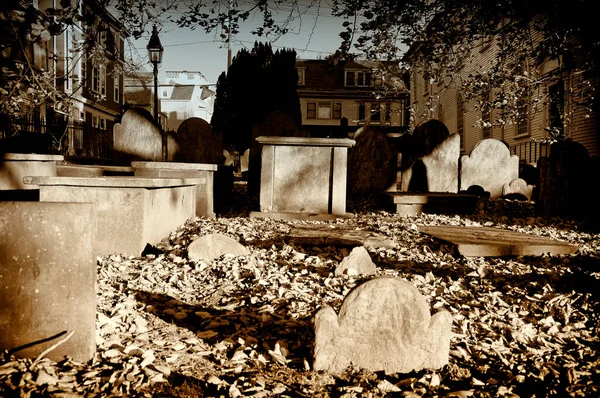 Trinity Church Graveyard Newport Rhode Island Late Autumn Halloween — 스톡 사진