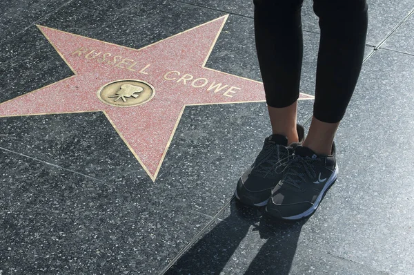 Maggio 2017 Hollywood California Una Donna Piedi Accanto Alla Stella — Foto Stock