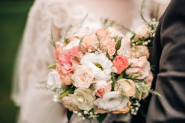 Vacker Lyxig Bukett Med Mängd Olika Blommor — Stockfoto