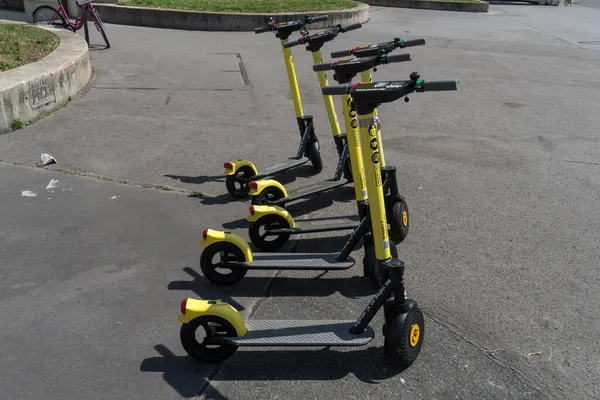 Praga República Checa Julio 2020 Volt Scooter Alquiler —  Fotos de Stock