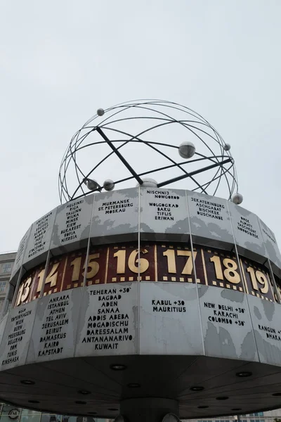Berlín Alemania Agosto 2017 Reloj Mundial Alexanderplatz Weltzeituhr Reloj Mundial —  Fotos de Stock
