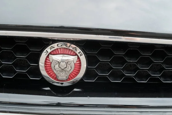 Berlim Alemanha Agosto 2017 Emblema Jaguar Jaguar Marca Veículos Luxo — Fotografia de Stock