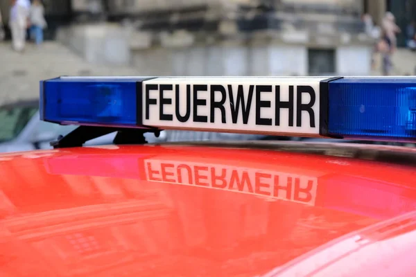 2017年7月15日 柏林消防部门服务车 112是欧洲唯一可以免费拨打的紧急呼救号码 用于消防和医疗急救 — 图库照片