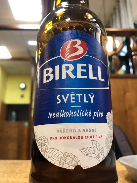 Praag Tsjechië Juli 2020 Birell Bier Het Bestverkochte Alcoholvrije Bier — Stockfoto
