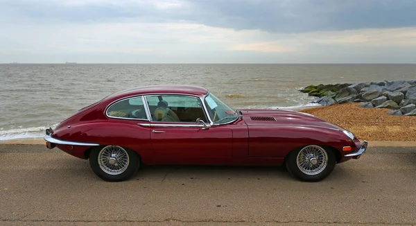 Felixstowe Sufolk Inglândia Maio 2022 Classic Red Tipo Jaguar Estacionado — Fotografia de Stock