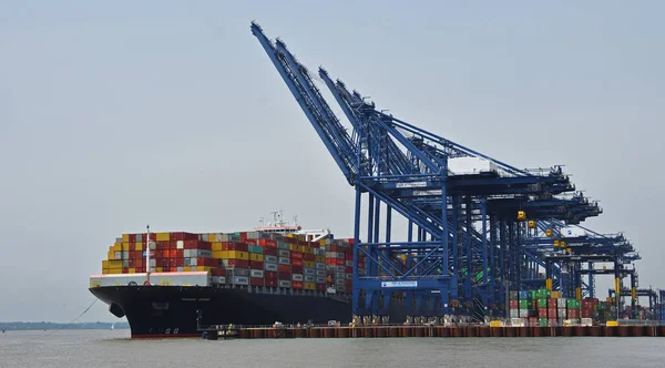 Felixstowe Suffolk England May 2021 Maersk Edirne Container Ship Being — Stok Foto