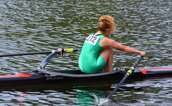 Neots Cambridgeshire Angleterre Juillet 2022 Sculler Femelle Près Rivière — Photo