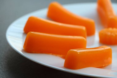 Mandalinadan jöleli şekerler. Üretim süreci: adım adım