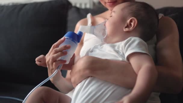 Side View Baby Breathing Inhaler Home High Quality Footage — Stockvideo