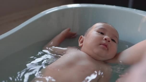 Cute Baby Having Bath Mother Holds Bathes Baby High Quality — Wideo stockowe