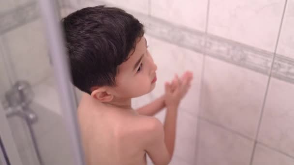 Happy Little Preschooler Having Shower Himself High Quality Footage — Vídeos de Stock