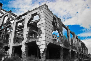 Hakassia 'daki bir maden ve işleme tesisinin kalıntıları.