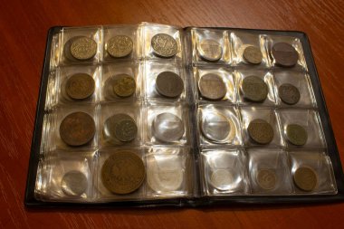 Koleksiyonluk madeni paralar için albüm, Numismatics