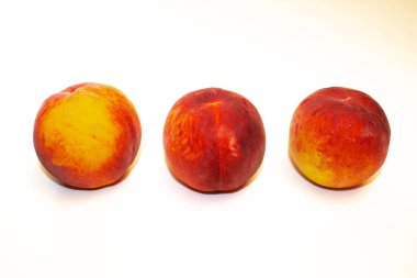 sulu şeftali, taze urage 2022 Ukrayna 'da yetişmiş.