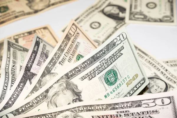 Farklı banknotlar, farklı banknotlar.