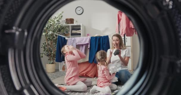 View Drum Young Woman Her Daughters Having Fun Doing Housework — Video