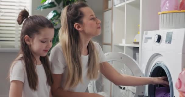 Happy Women Spends Time Young Child Laundry Room Bathroom Performs — Stockvideo