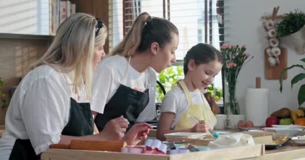 Happy Delighted Family Standing Table Modern Kitchen Wearing Aprons Young — Stock Video