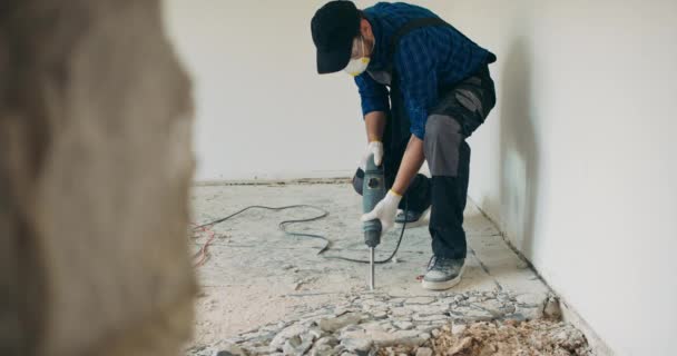 Casa Durante Renovação Construção Piso Nos Escombros Empoeirado Sujo Meio — Vídeo de Stock