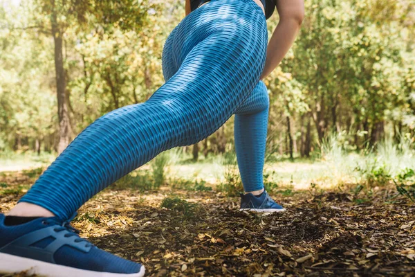 Image Leg Female Athlete Performing Stretching Exercises Athlete Practising Sport — Stock Photo, Image