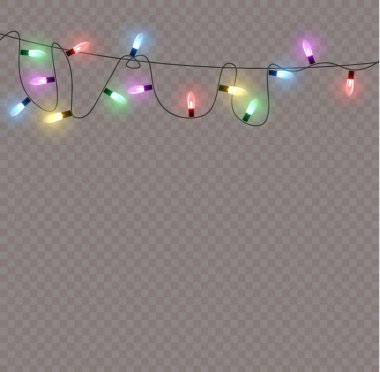 Xmas ve parıldayan ampullü yeni yıl çelenkleri. Noel tatili için parlayan ışıklar. Led neon lambası. Tellerin üzerinde parlak renkli ampuller. Dekoratif Xmas gerçekçi nesneleri. Vektör illüstrasyonu.