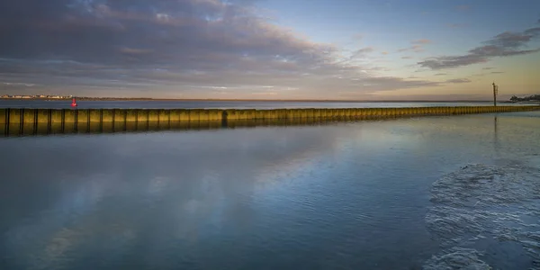 Les Palplanches Cap Hornu Dans Baie Somme Avec Reflet Soleil — Stockfoto