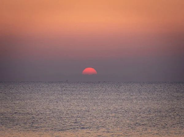 Lever Soleil Sur Plage Avec Mer Calme — Photo