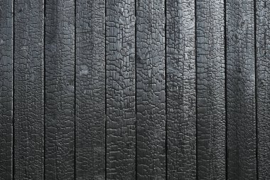 Yanmış tahta dokusu. Sho Sugi Ban Yakisugi geleneksel bir Japon ağaç koruma metodudur.