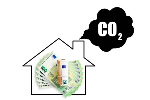 Žijící Dům Bílém Pozadí Europenězi Emise Co2 Snižování Uhlíkové Koncepce — Stock fotografie