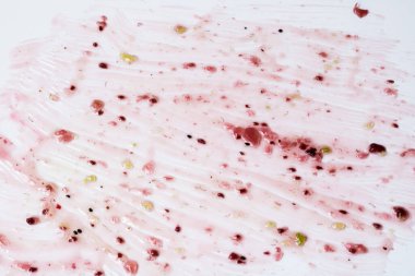 Ahududu soyutlamasından gelen reçel.