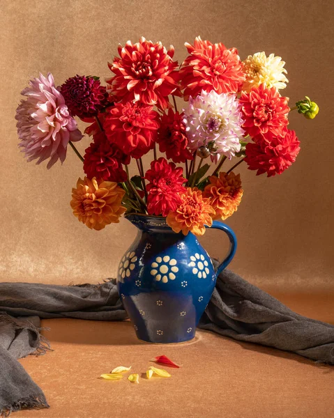 Bright Colorful Bouquet Flowers Blue Clay Pot Orange Background Dahlias — Fotografia de Stock