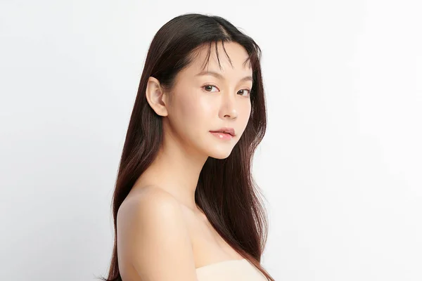 Beautiful Young Asian Woman Clean Fresh Skin White Background Face — Stock Photo, Image