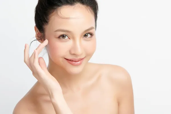 Beautiful Young Asian Woman Clean Fresh Skin White Background Face — Stock Photo, Image