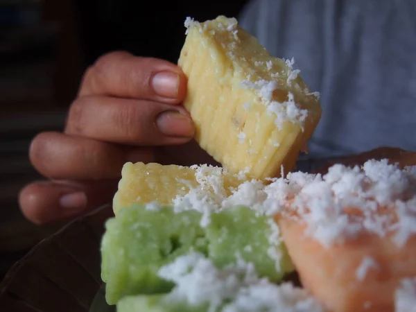 Snack Indonesiani Base Manioca Cocco Grattugiato — Foto Stock