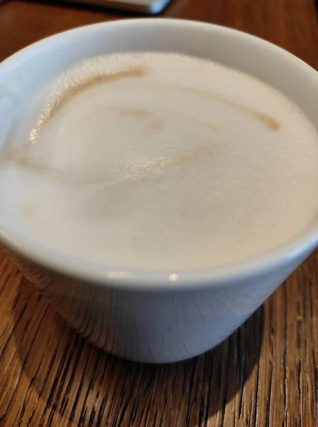 Vista Vicino Dall Alto Del Caffè Macchiato Latte Una Tazza — Foto Stock